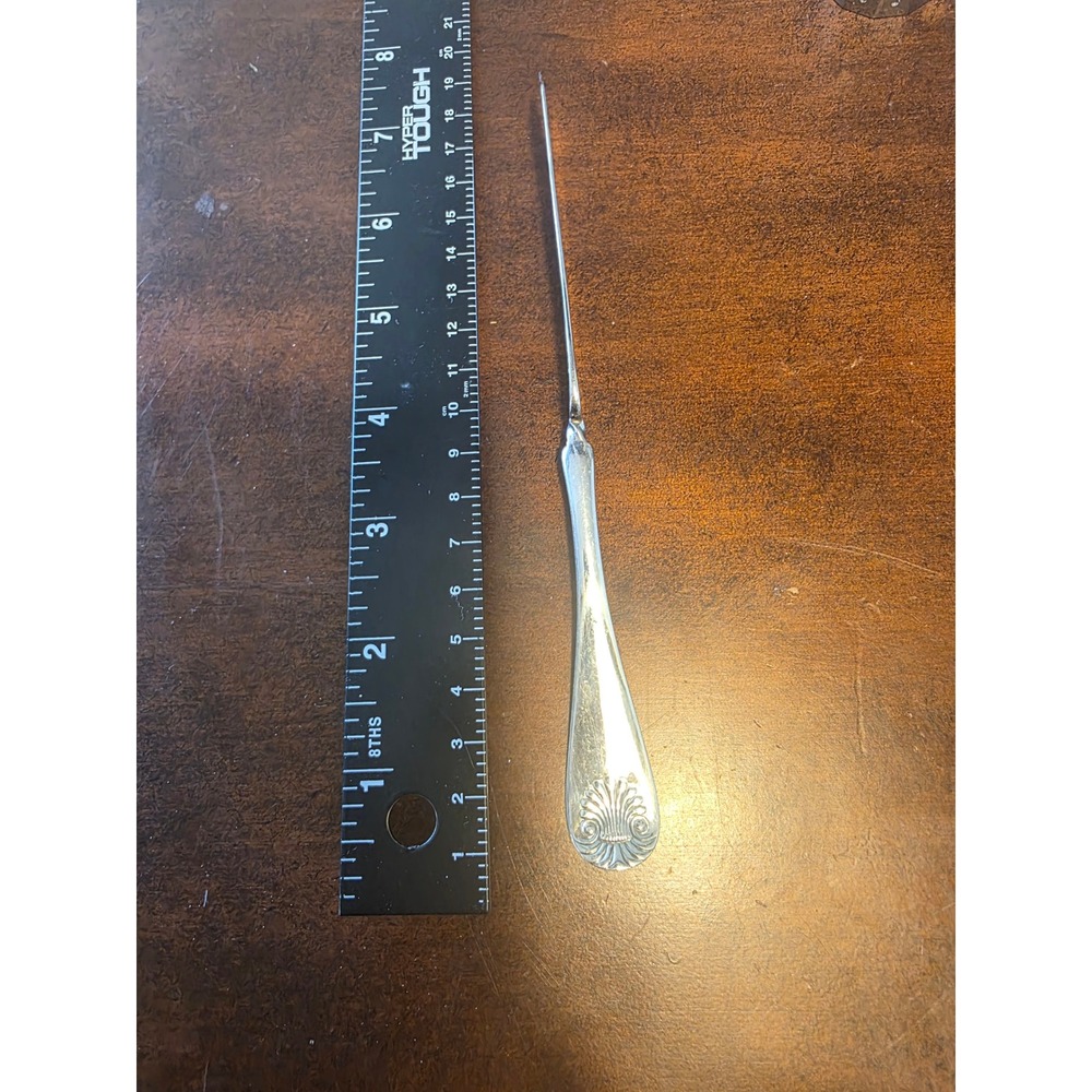 Vintage Silver Shell Pattern Butter Spreader Knife Flat Handle 6.75 Inch